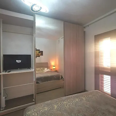 Domu Mariland Pensión 3*